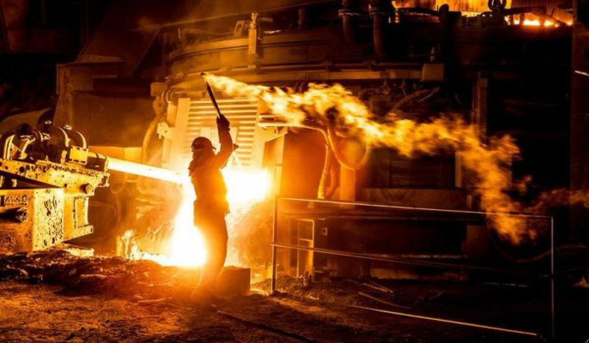 عوامل موثر در سود فروش فولاد خوزستان