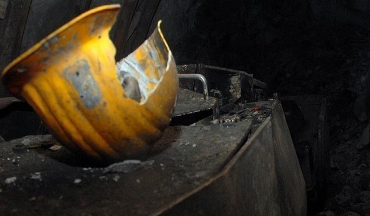 ریزش یک معدن متروکه طلا در زیمبابوه و گرفتاری ۴۰ کارگر