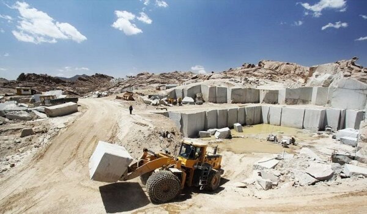 استخراج 494 هزار تن مواد معدنی از معادن سلماس